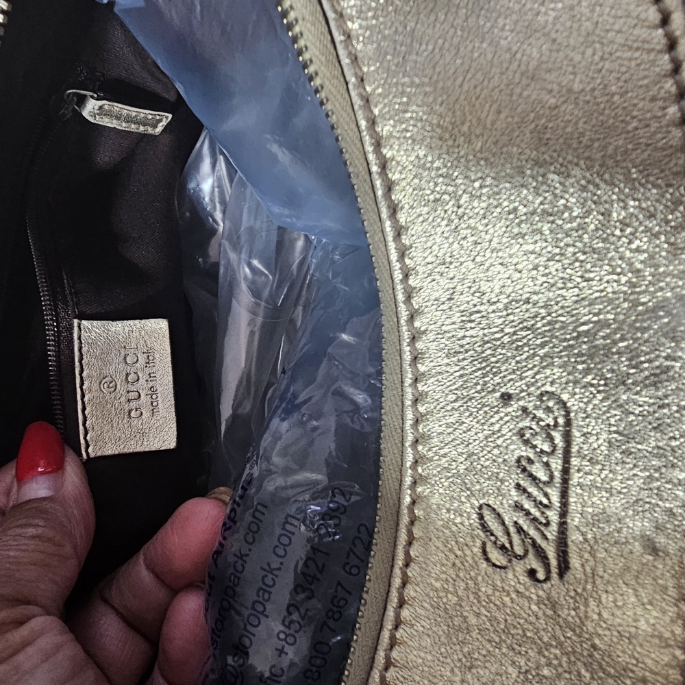 Gucci Abbey Shoulder Bag - Picture 7 of 13